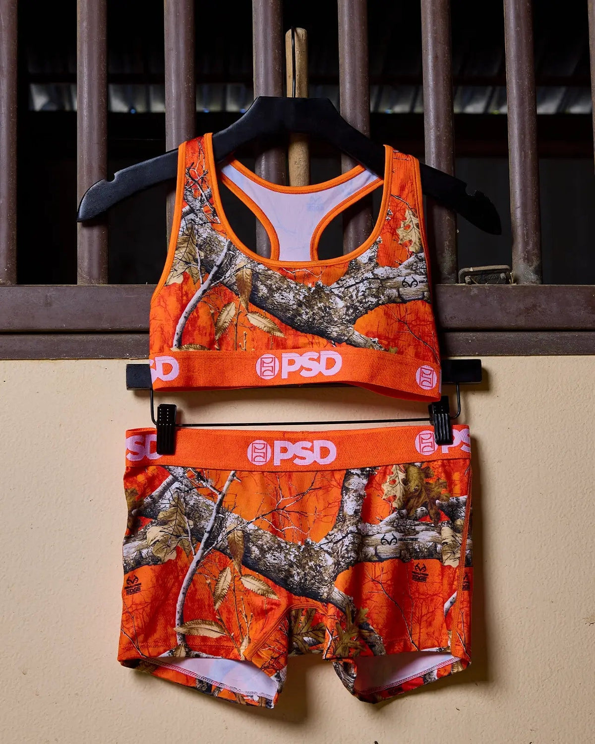 Realtree - Edge Orange - Sports Bra