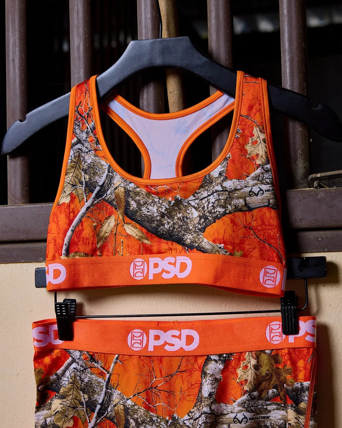 Realtree - Edge Orange - Sports Bra