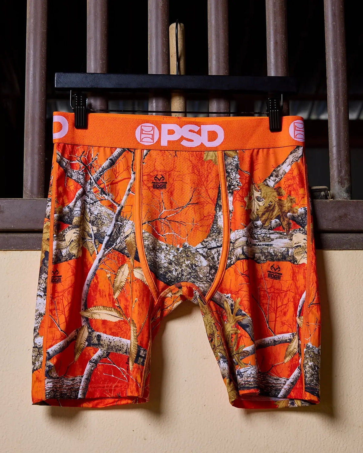 Realtree - Edge Orange - Standard Length