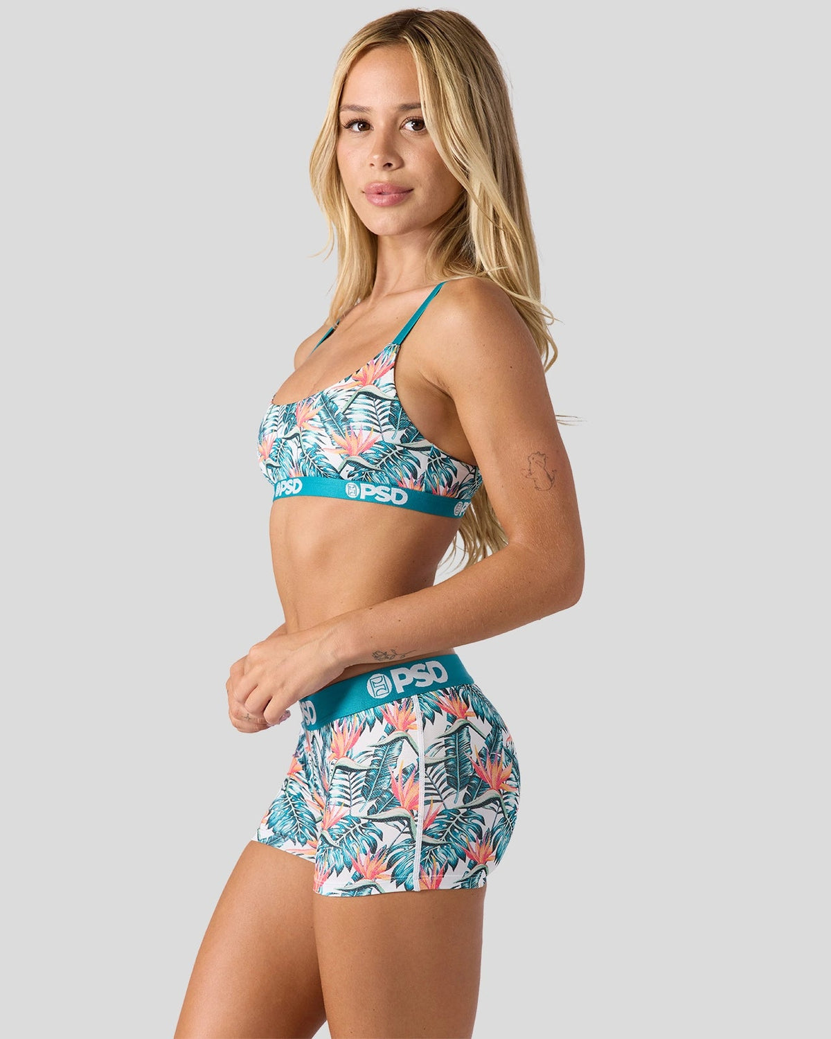 Summer of Paradise - Scoop Bralette